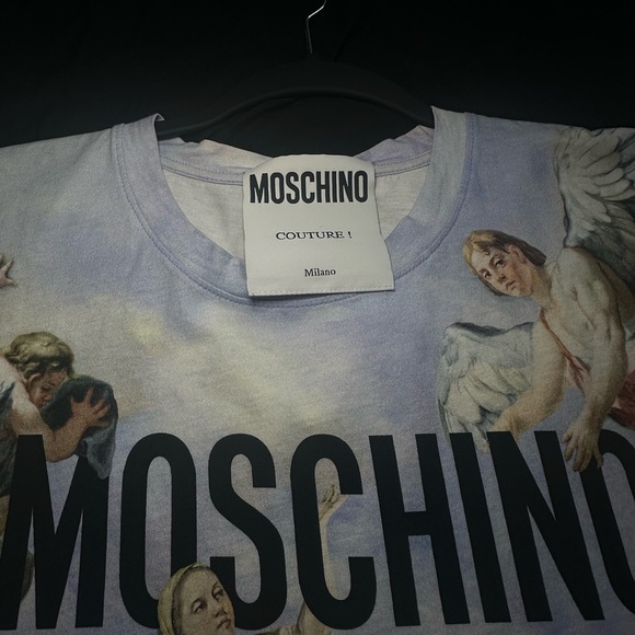 Moschino Tshirt - Picture 3 of 4